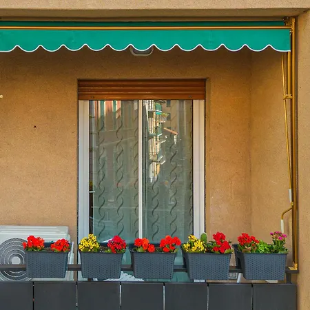 Rosso By Interhome Apartmán *